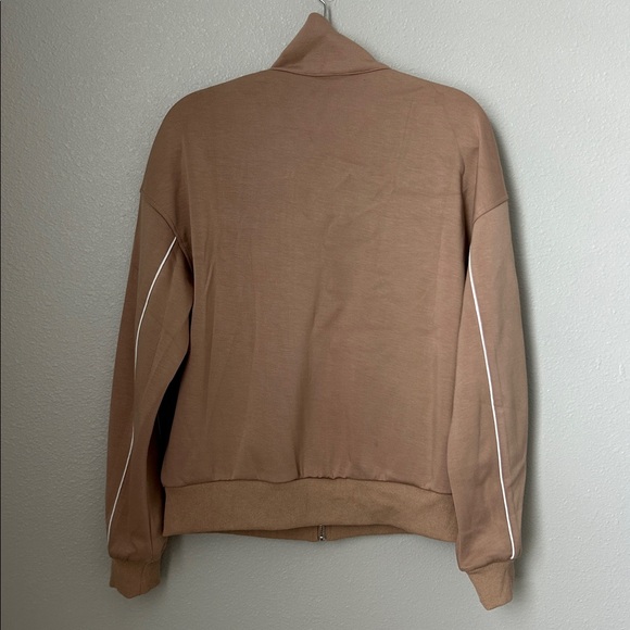 Women's Two Piece Set - Picture 12 of 16